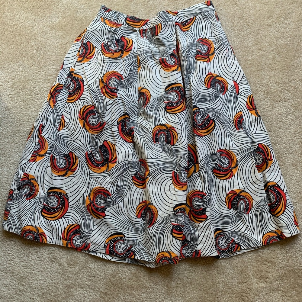 Tribal Print Skirt - SZ M With Pockets!